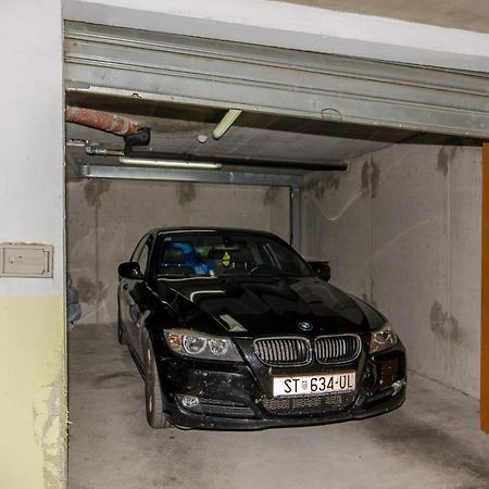 Modern Apartment With Sea View And Secure Garage Split Eksteriør billede