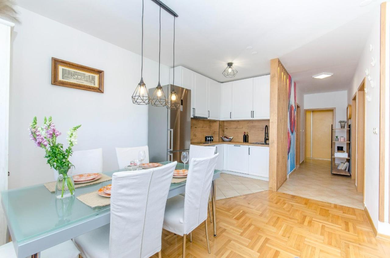 Modern Apartment With Sea View And Secure Garage Split Eksteriør billede